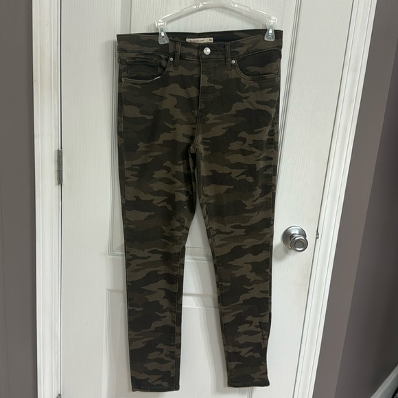 Levi's Denim - Levi’s 311 Shaping Skinny Jeans, Size 30 x 30, Color: Olive Camo